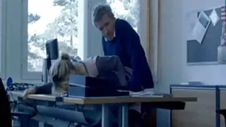 La petite amie blonde voluptueuse Sierra Nicole donne la tête et se fait clouer dans la chatte