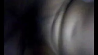 Putain de lesbiennes blondes chaudes avec des culottes roses sexy léchant des chattes
