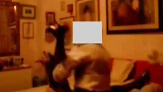 la fille asiatique appétissante tsubomi a un moment sexy avec son mec
