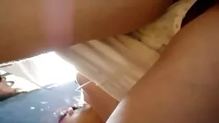 Baise au bord de la piscine avec une salope blonde humide et bien roulée