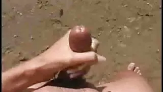 La transsexuelle fantastique Fernanda peut faire une pipe mieux que beaucoup de filles